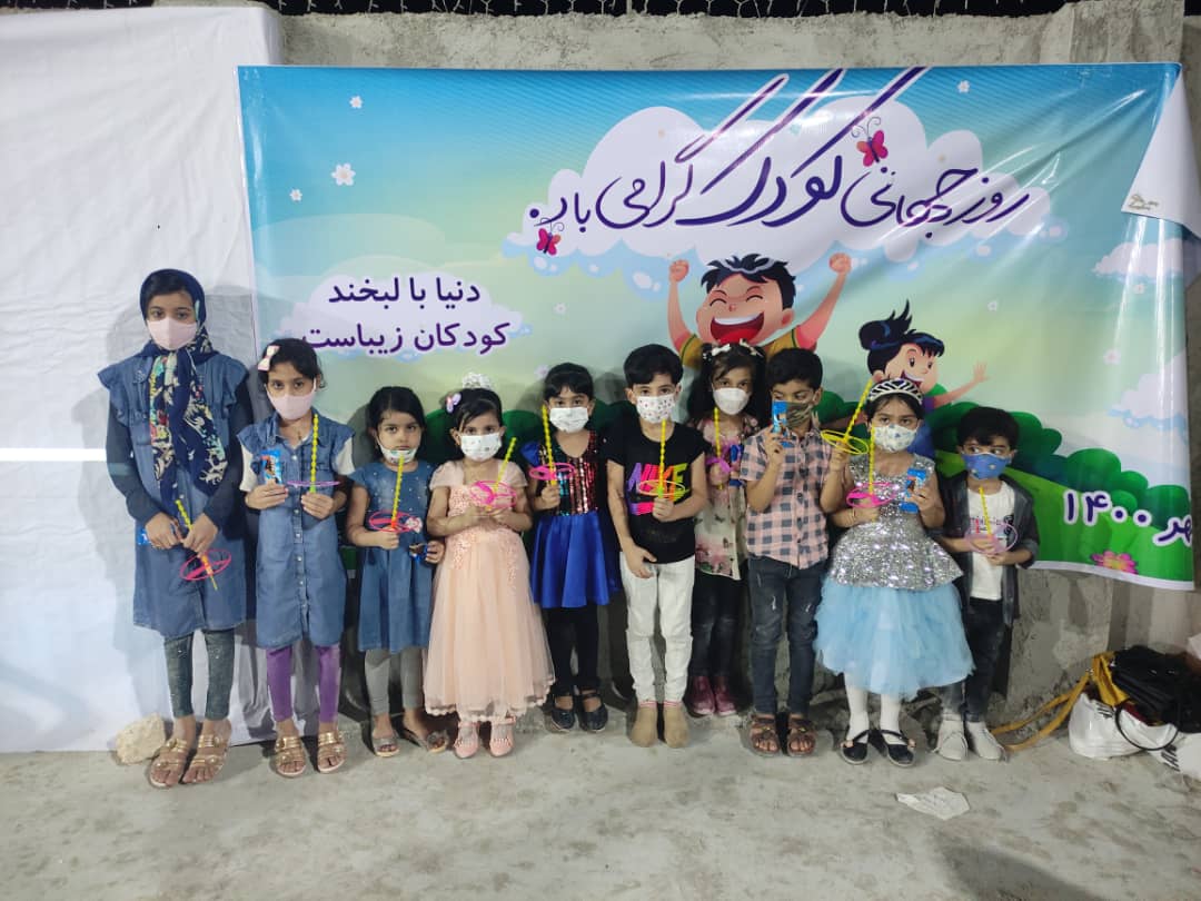 جشن هفته ملی کودک با شعار «حال خوش کودکی، رنگ خوش زندگی» در فرهنگسرای دهیاری رمکان برگزار شد